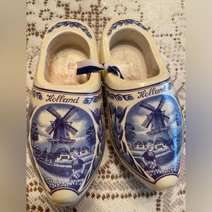 Wooden Holland Souvenir Shoes, Windmill, Blue & White